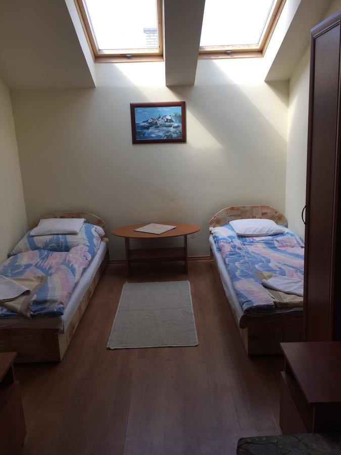 Villa Negra Motel Berzence ภายนอก รูปภาพ
