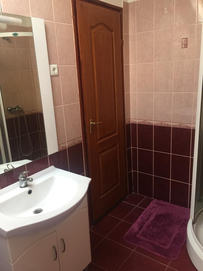 Villa Negra Motel Berzence ภายนอก รูปภาพ